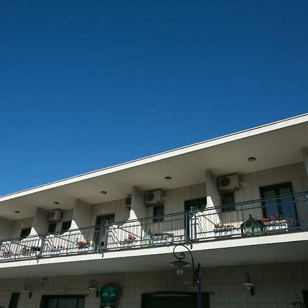 Hotel Bisceglie Exterior foto